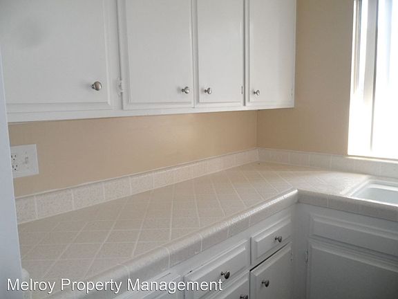 3rd image of 4270 34th St APT 6