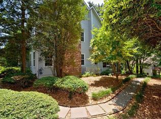 1325 Northcliff Trce, Roswell, GA 30076