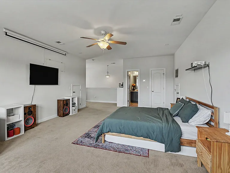203 Topsaw Ln — Photo 30