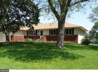 2048 Timmy St, Mendota Heights, MN 55120