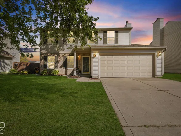 6111 Twyckenham Dr, Indianapolis, IN 46236