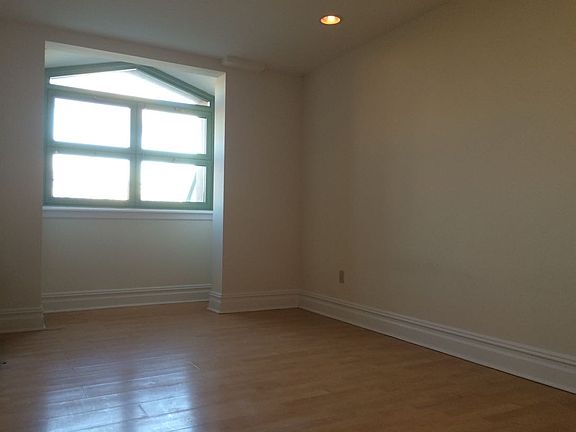 4th image of 1919 24th Ave APT L512