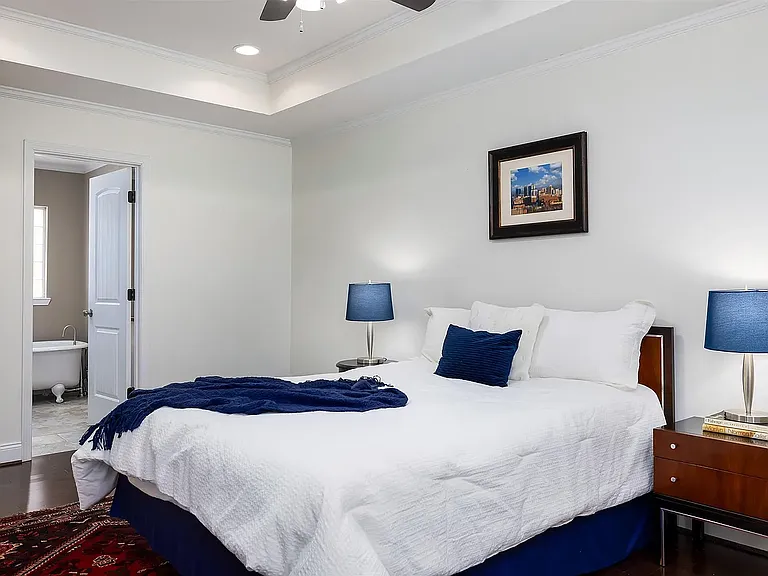 608 Shades Creek Pkwy — Photo 14