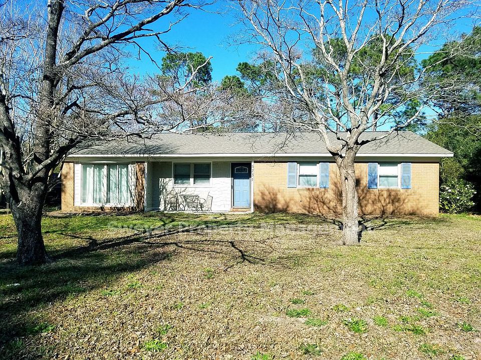 1st image of 5731 Wisteria Ln