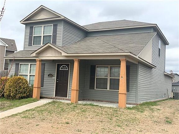 2nd image of 1238 S Oxbow Way