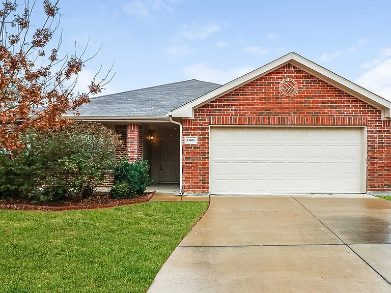 10001 Chrysalis Dr — Photo 1