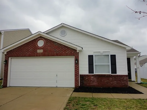 9211 Wandflower Dr, Indianapolis, IN 46231