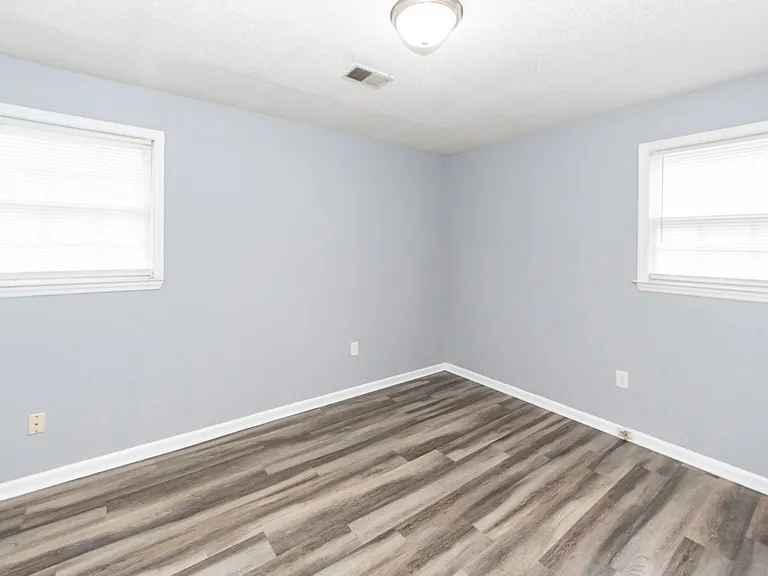 4446 Farmwood St — Photo 23