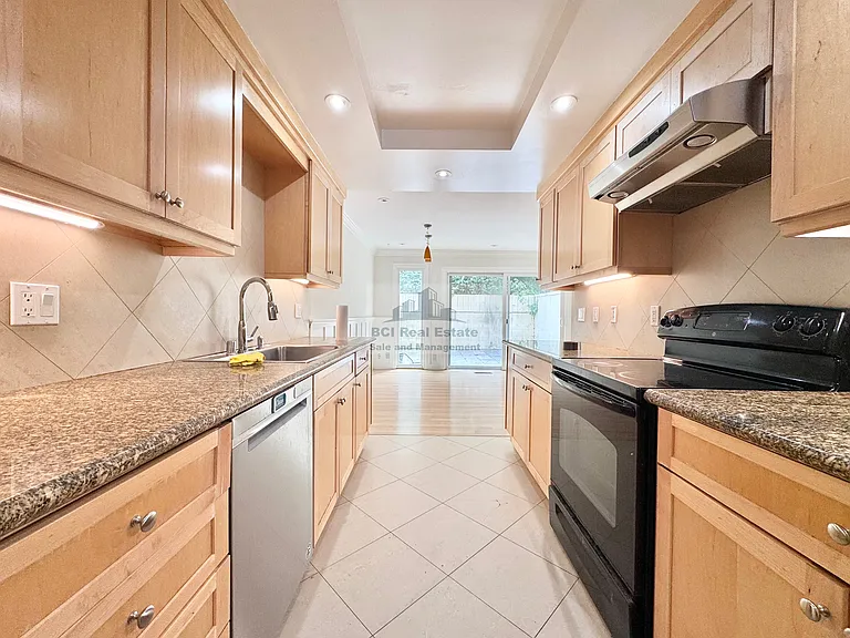 6 Topaz Way — Photo 28