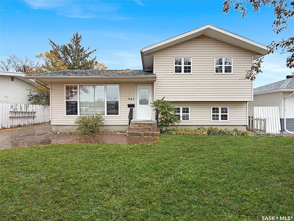 1st image of 943 11th Avenue NE