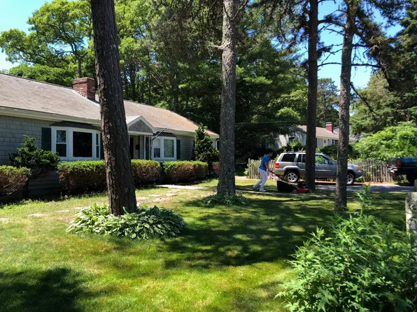 29 Turtle Cove Rd #29, South Yarmouth, MA 02664