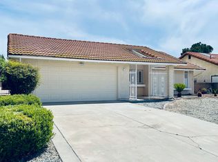 1825 Silver Oak Way, Hemet, CA 92545