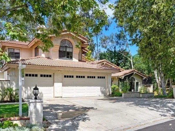 2977 La Trieste Pl, Escondido, CA 92025
