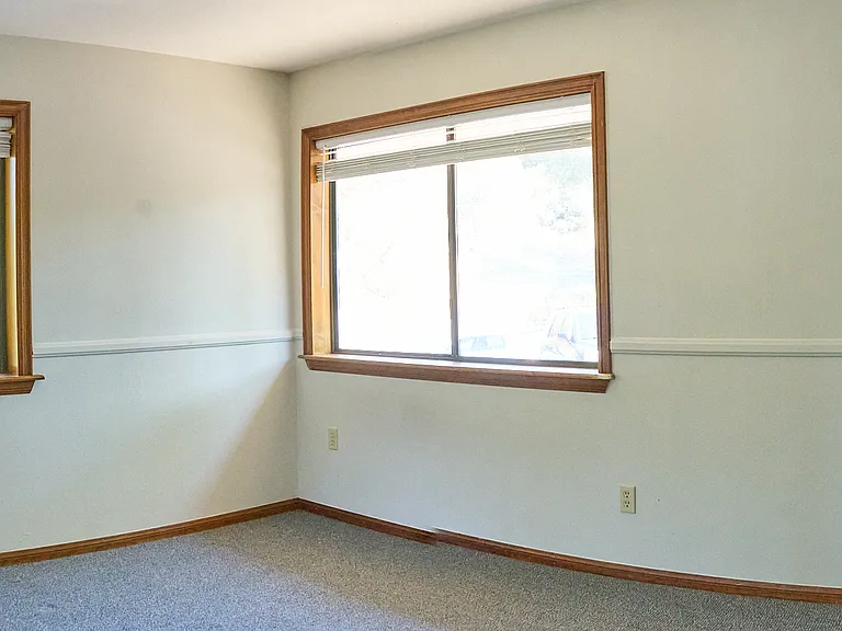 397 Loftyhill Dr — Photo 18