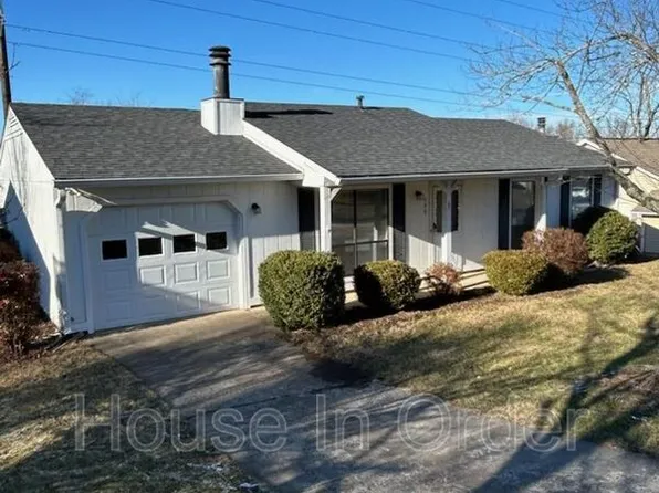 208 Scottlynn Dr, Asheville, NC 28806