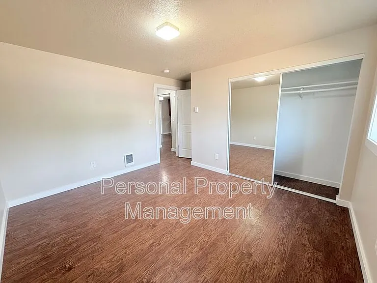 1803 SE Blairmont Dr — Photo 8