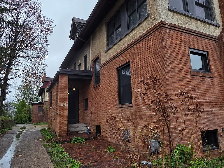522 14th Ave SW — Photo 2
