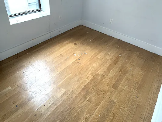 Rented by Tapiro Realty | media 4