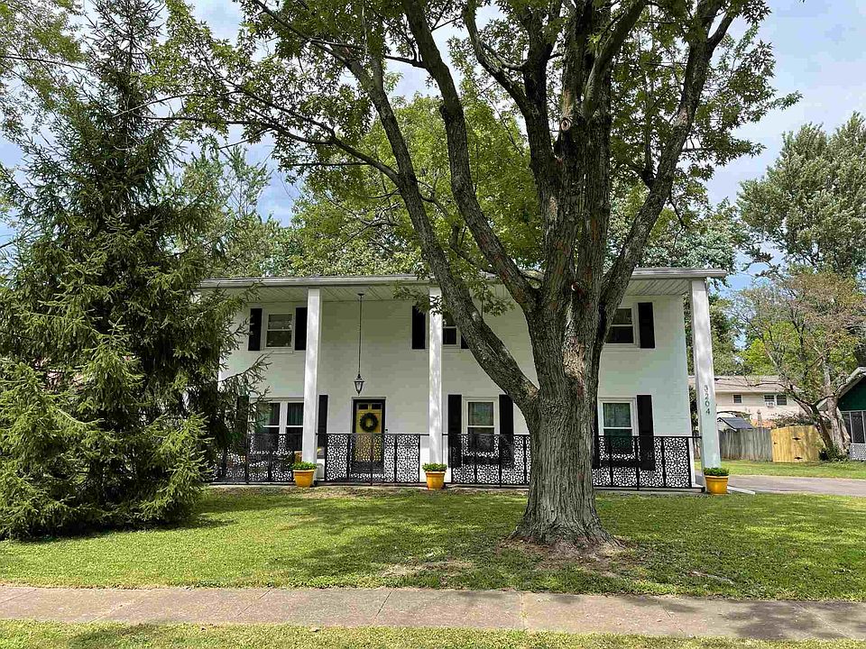 1st image of 3204 W Woodbridge Dr