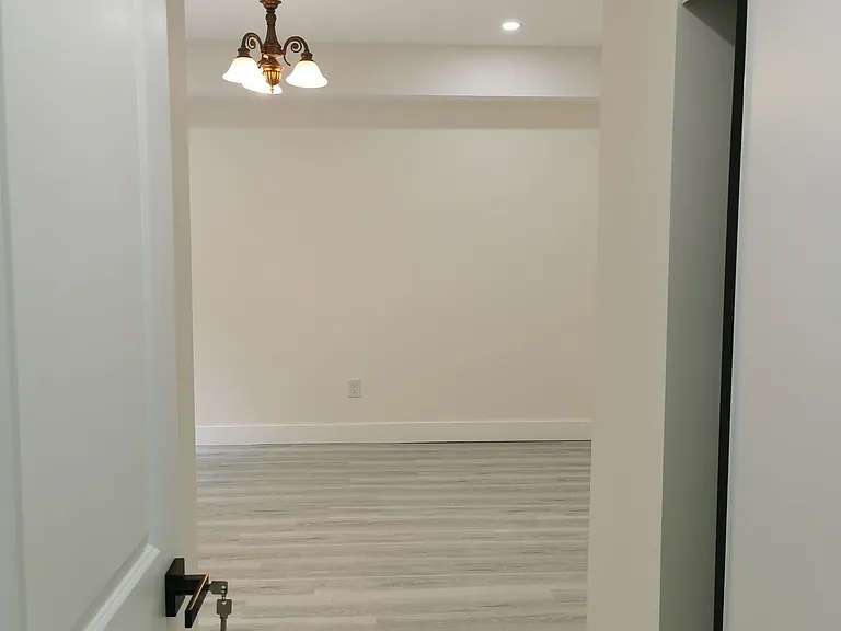 657 Clifford Perry Pl — Photo 9