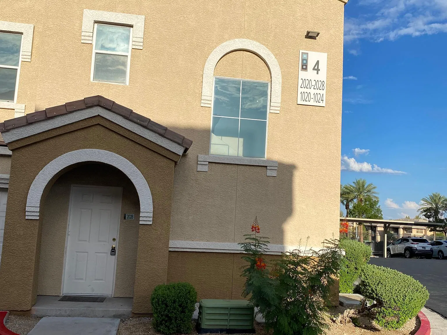 2 bed, 1117 sqft, $1,800 — Photo 4