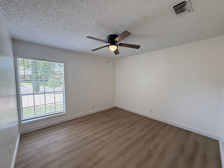 3106 Sierra Dr — Photo 13