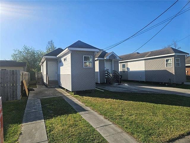 1st image of 406 Chalmette Ave