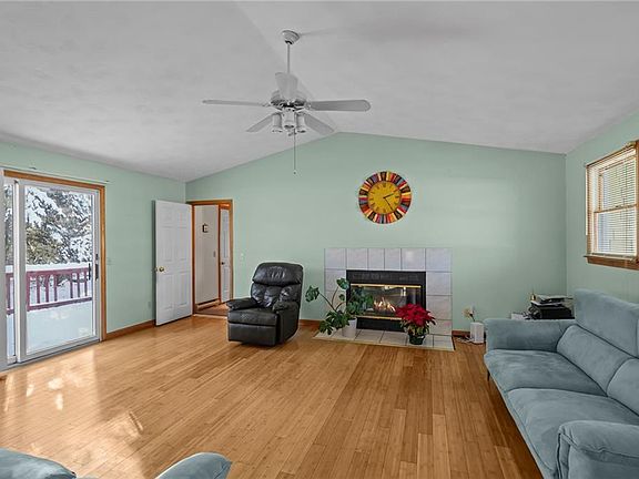 5th image of 10 Arrowhead Way