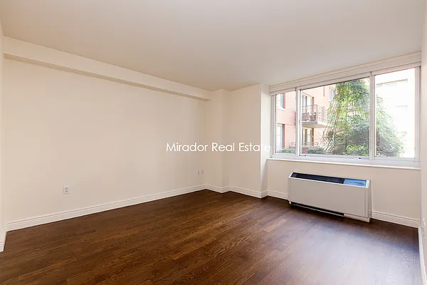 Rented by Mirador Real Estate | media 4