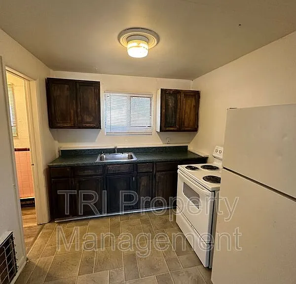 816 22nd St #23 — Photo 4