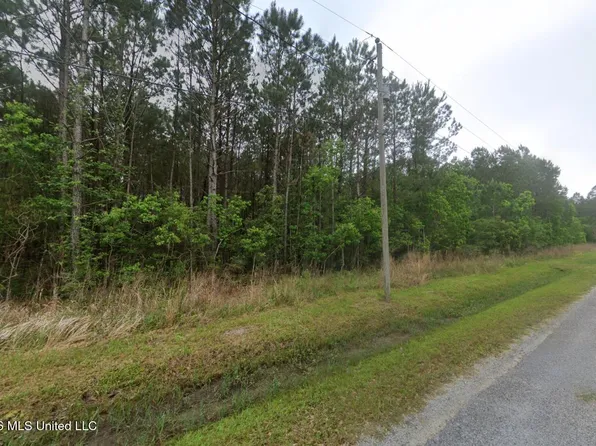 12th St, Bay Saint Louis, MS 39520