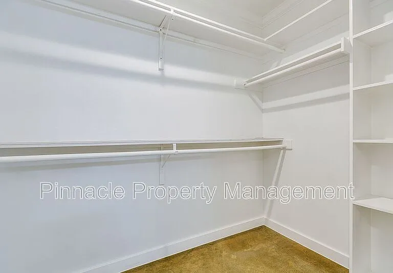 5918 Southampton Pl — Photo 20