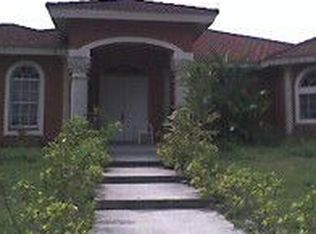 931 10th St SE, Naples, FL 34117