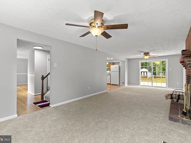 8428 Braddock Way — Photo 19