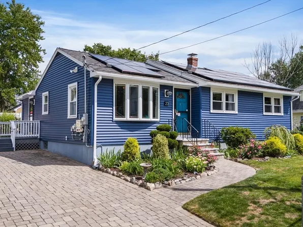 23 Marjorie St, Methuen, MA 01844