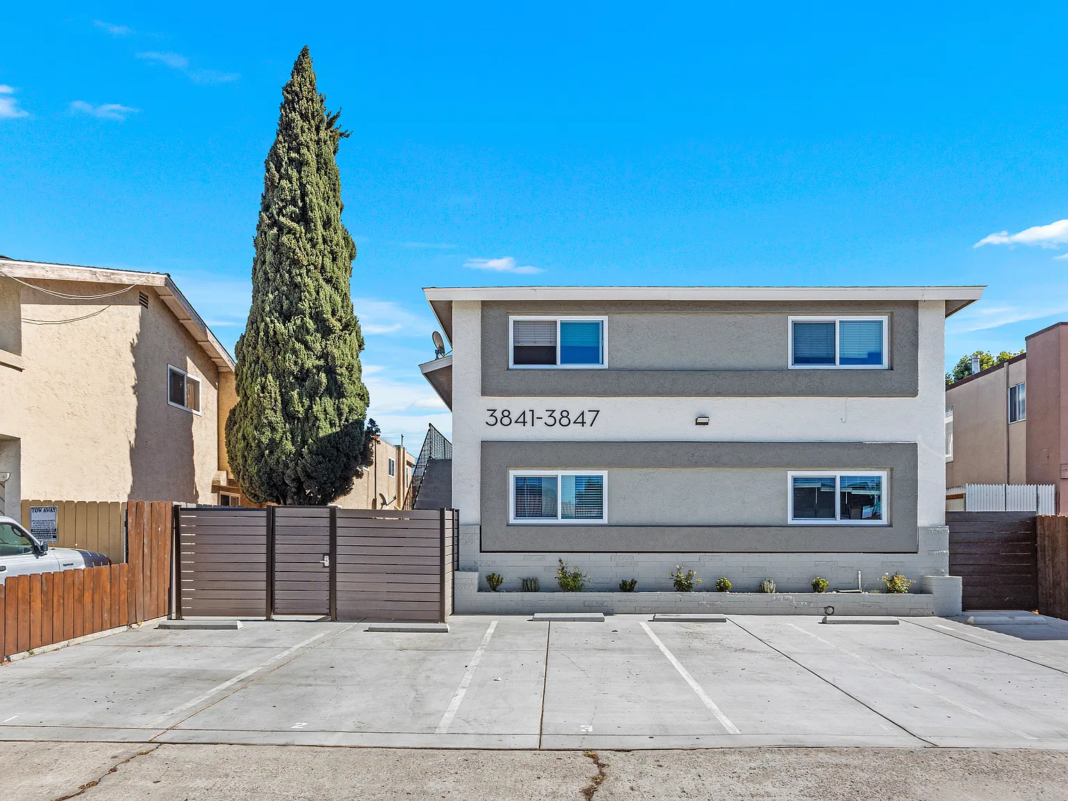 2 bed, $2,395 — Photo 1