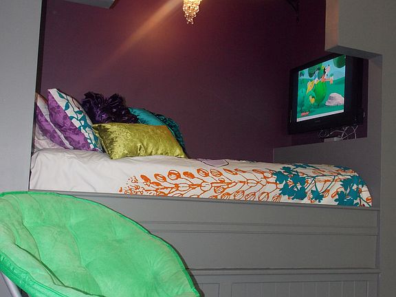 Custom Bed in 2nd Bedroom