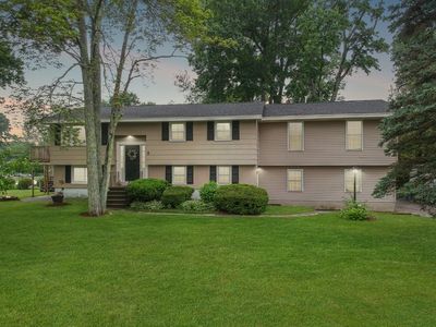 5 Dean Ave, Salem, NH, 03079