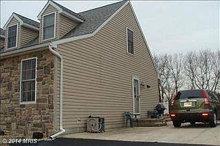 3rd image of 7124 Barrett Ct