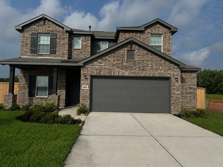 4926 Bottlebrush Dr — Photo 1