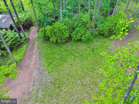 4th image of 1268 Schoolhouse Rd