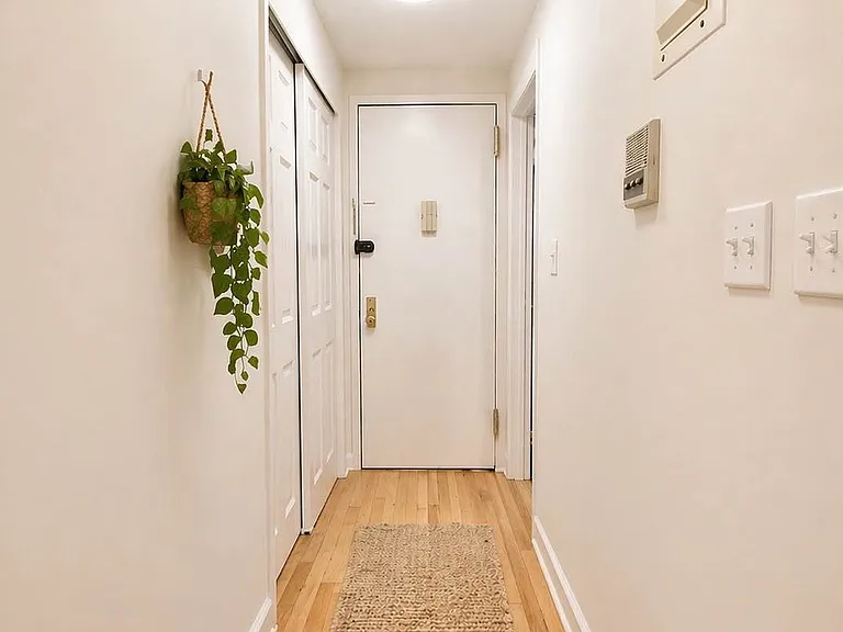 67 W 73rd St #2C — Photo 8