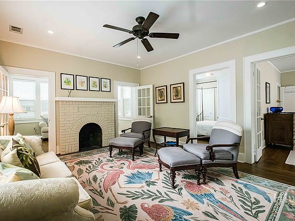 4th image of 309 E 34th Street