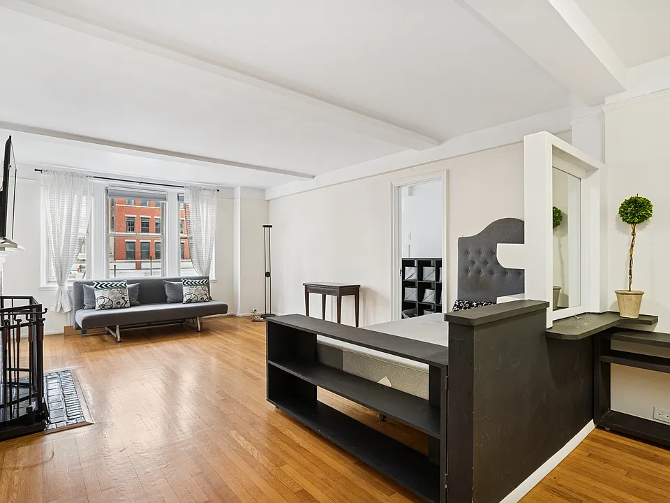 59 W 12th St #9H