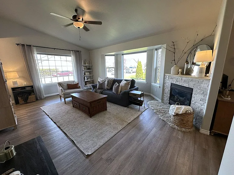 2508 N Ellington St — Photo 10