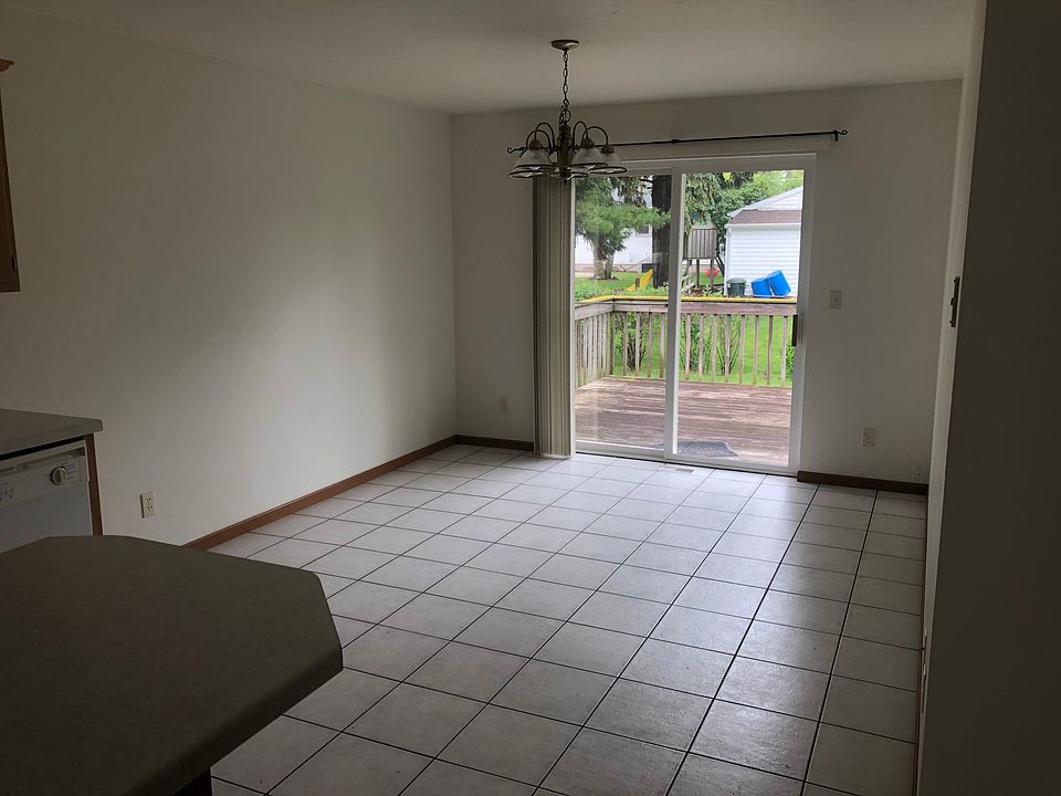 2nd image of 734 S 29th St