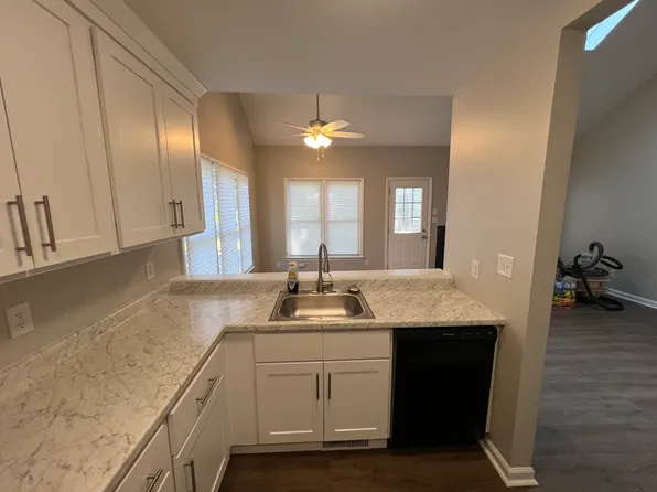 8314 McGuire Dr, Raleigh, NC 27616