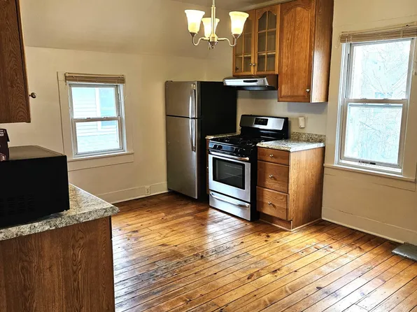 10 Delaware St #Up, Rochester, NY 14607