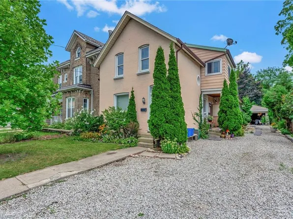 39 Port St, Brantford, ON N3S 1Y3