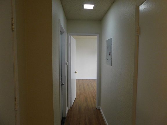 5th image of 9522-9528 Walker St #2